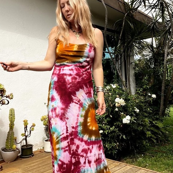 Novella Royale Betty Dress - NWT - M - Picture 2 of 5